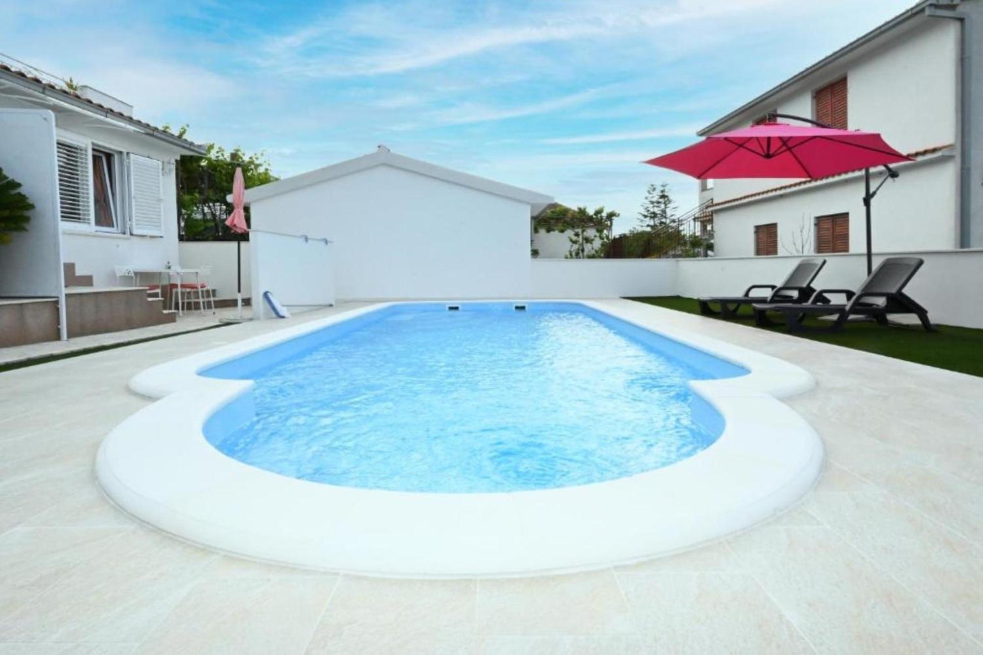 Apartments Mihovilovic - 50 M From Beach Slatine Exterior photo