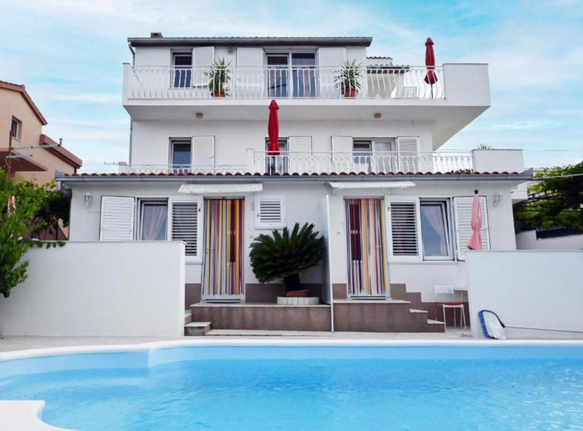 Apartments Mihovilovic - 50 M From Beach Slatine Exterior photo
