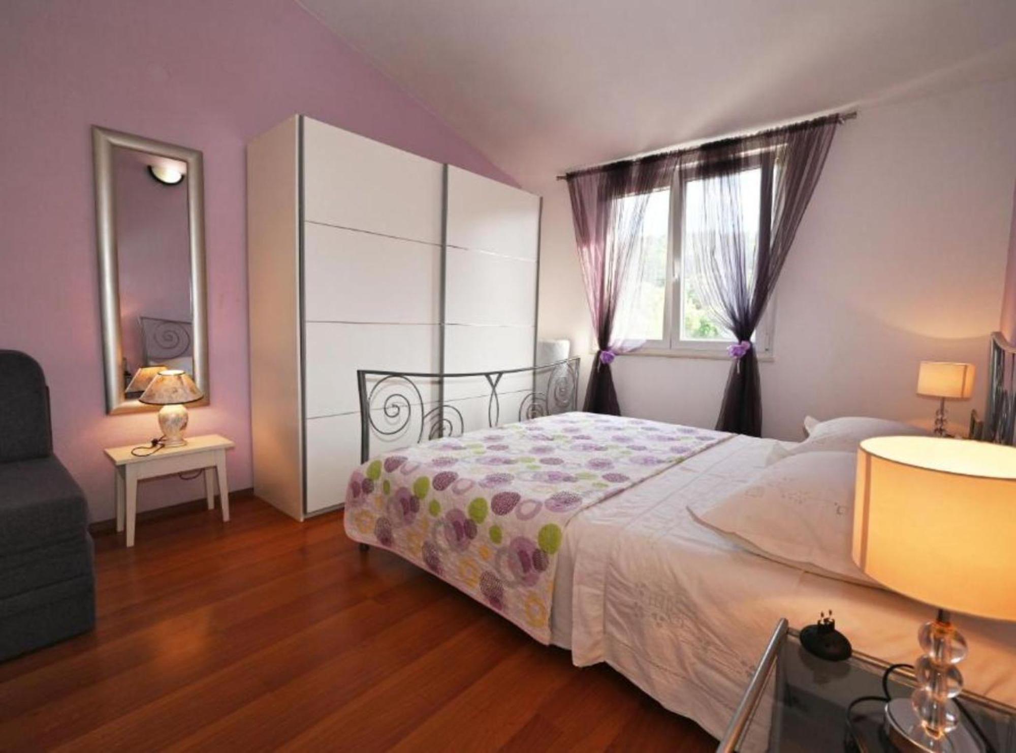 Apartments Mihovilovic - 50 M From Beach Slatine Room photo